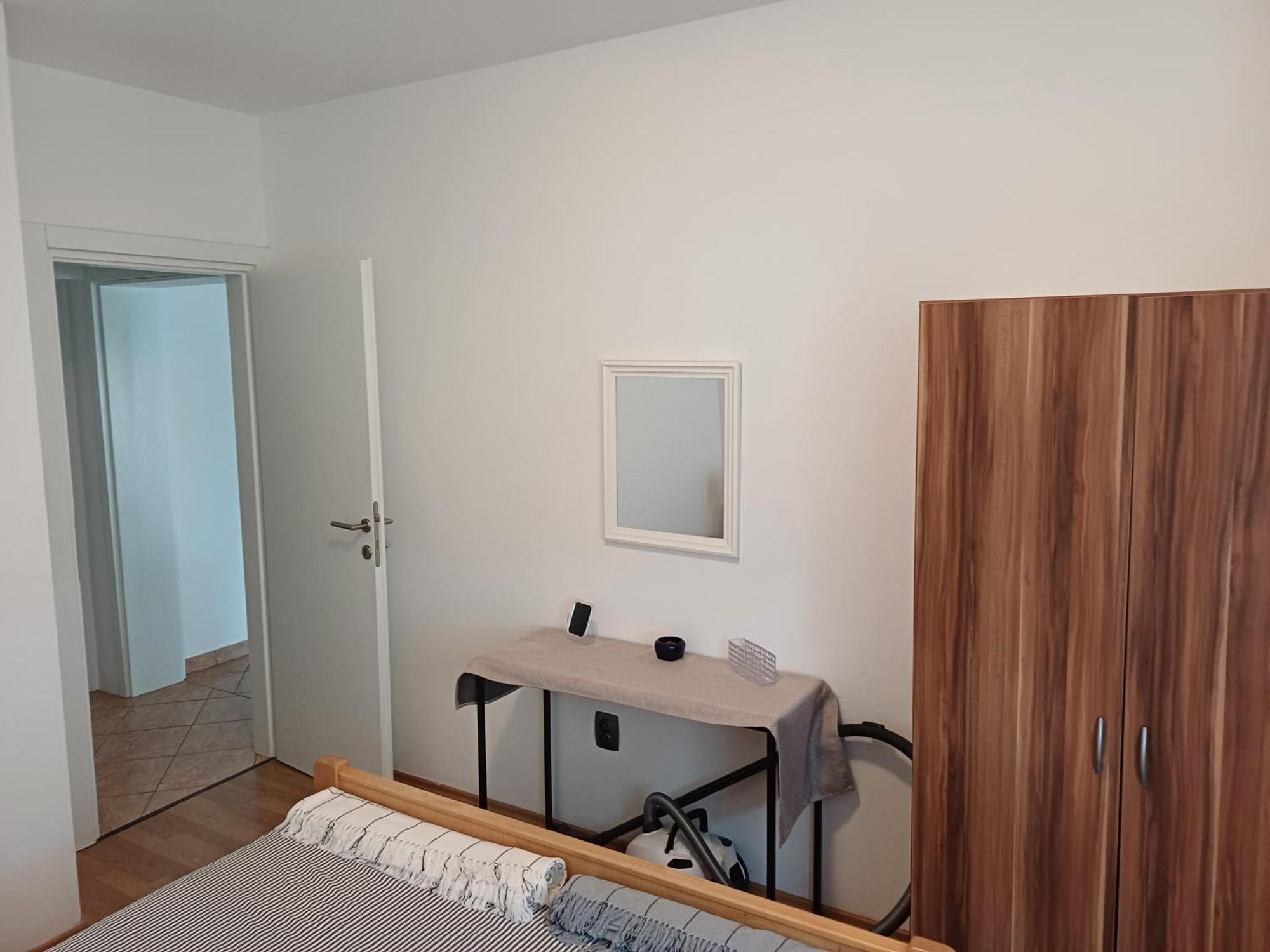 Apartment Zana *