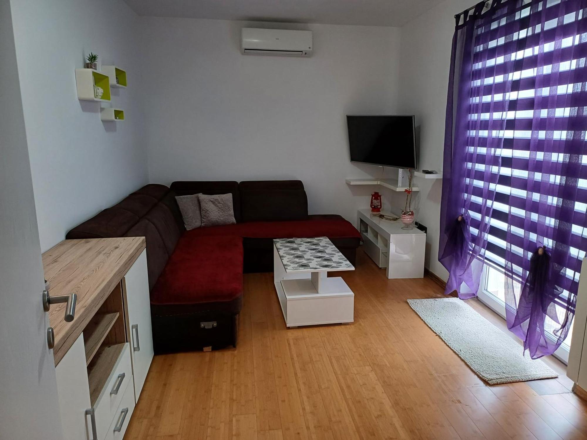 Zana Apartment