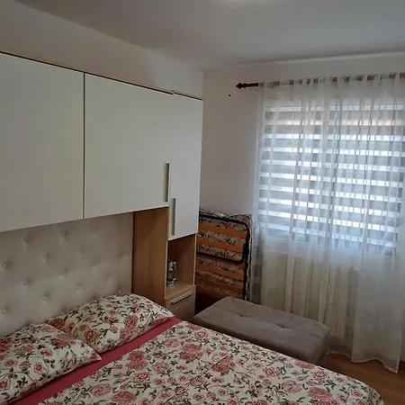 Apartments Zana Malinska Exterior foto